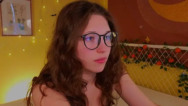 Snapshot of cherry_lea chatting on October 26, 2025, 4:29 pm cherry lea online show from October 26, 2025, 4:29 pm