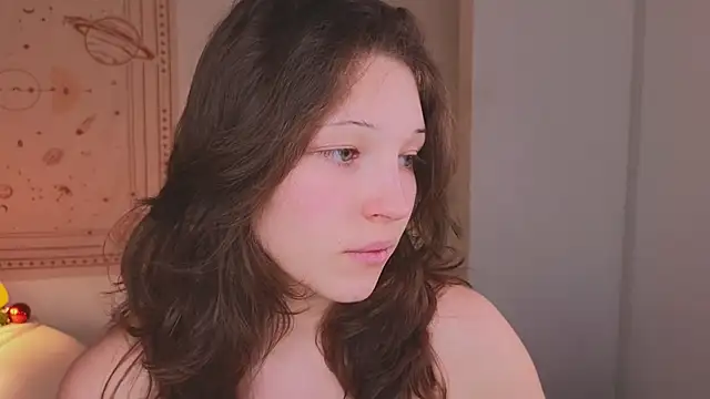 Snapshot of cherry_lea chatting on December 13, 2025, 8:04 pm cherry lea online show from December 13, 2025, 8:04 pm