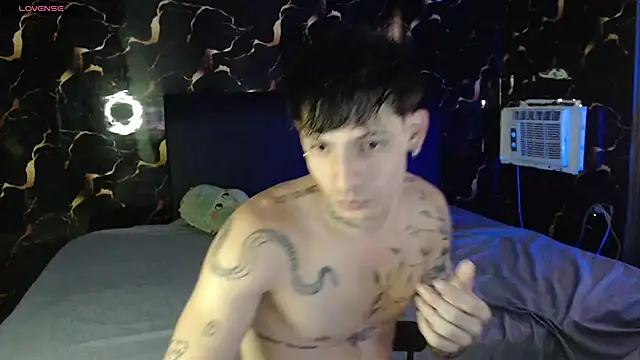 Apolo Hidalgo01 online show from May 16, 2026, 8:52 pm