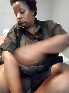 HotBootyBabe90 online show from April 7, 2026, 9:49 pm