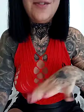 Snapshot of Your_DirtyDoll chatting on November 5, 2025, 12:52 pm Your DirtyDoll online show from November 5, 2025, 12:52 pm