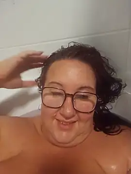 Snapshot of Bekahblows chatting on October 12, 2025, 9:05 pm Bekahblows online show from October 12, 2025, 9:05 pm