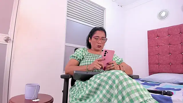 mature bigass   online show from December 2, 2025, 11:56 am