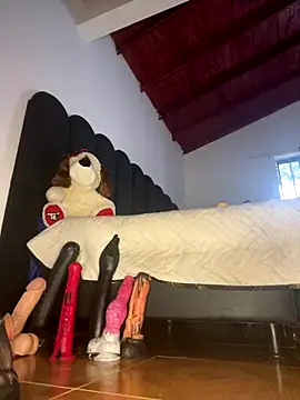 Snapshot of shaylin_brooke1 chatting on October 5, 2025, 10:00 pm shaylin brooke1 online show from October 5, 2025, 10:00 pm