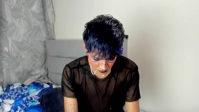 andrew uwu  online show from December 19, 2025, 10:34 pm