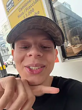 Snapshot of Daddyrich_632 chatting on November 28, 2025, 4:29 pm Daddyrich 632 online show from November 28, 2025, 4:29 pm