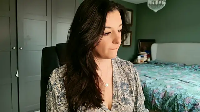 flatwhite0 online show from March 24, 2026, 10:04 am