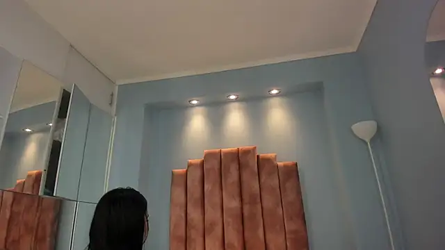 Snapshot of lou_rosse_ chatting on November 26, 2025, 8:20 pm lou rosse online show from November 26, 2025, 8:20 pm