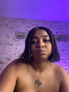 Snapshot of pamela_west chatting on December 13, 2025, 8:04 pm pamela west online show from December 13, 2025, 8:04 pm