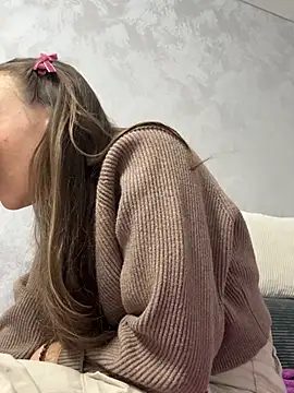 viviandaimond1 online show from February 27, 2026, 3:34 pm