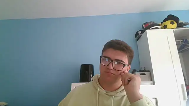 sorolla12 online show from March 12, 2026, 1:48 pm