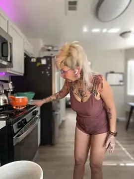 GoldieBakeman online show from December 5, 2025, 7:34 pm