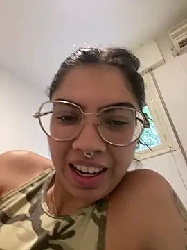 Argentiiniita online show from December 29, 2024, 9:30 pm