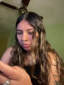 Argentiiniita online show from April 15, 2026, 9:15 pm