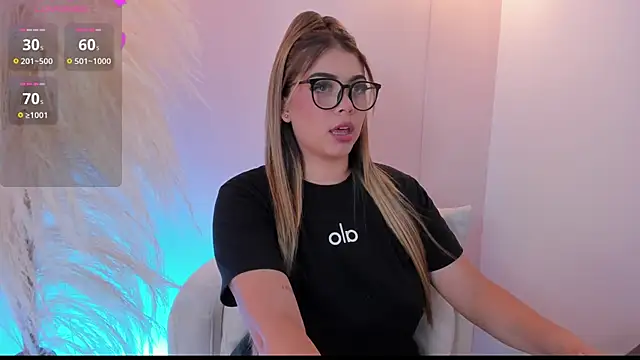 Snapshot of thaliafox_ chatting on January 23, 2025, 7:51 pm thaliafox online show from January 23, 2025, 7:51 pm