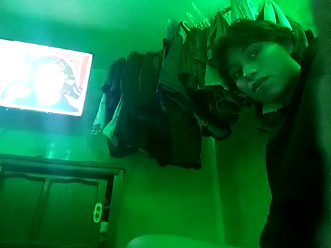 ruygw online show from February 1, 2025, 11:48 pm