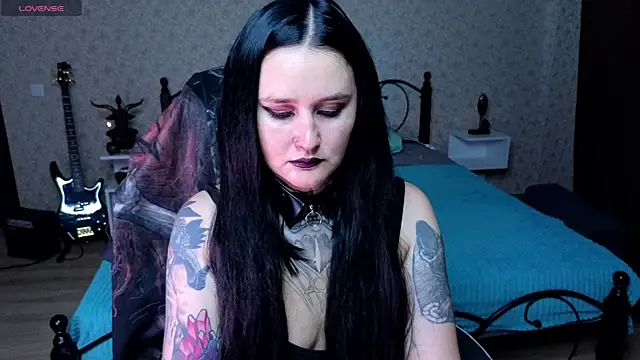 Snapshot of Emmybrightj_ chatting on June 9, 2026, 3:18 am Emmybrightj online show from June 9, 2026, 3:18 am