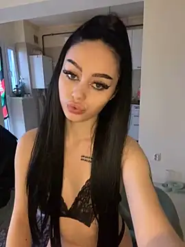 Snapshot of Gya_Rue chatting on March 2, 2025, 9:32 am Gya Rue online show from March 2, 2025, 9:32 am