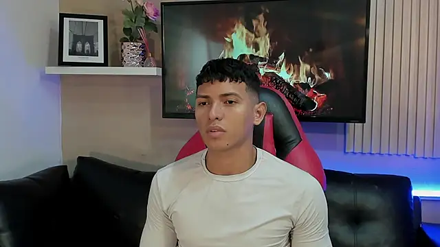 Snapshot of yei-sant chatting on November 28, 2025, 2:34 am yei-sant online show from November 28, 2025, 2:34 am