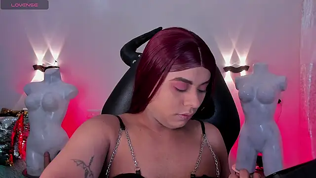 Emili Roux online show from March 9, 2026, 9:46 am