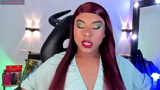 Emili Roux online show from April 17, 2026, 9:06 pm