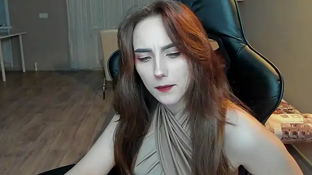 Snapshot of SilverDream chatting on February 7, 2025, 9:48 pm SilverDream online show from February 7, 2025, 9:48 pm