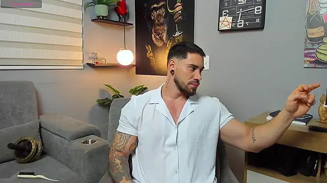 Giorgio-Leone online show from April 19, 2026, 11:18 pm