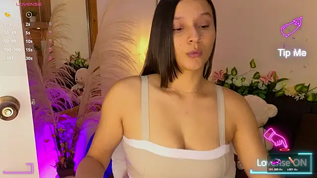 Snapshot of Hannah_williams1 chatting on October 25, 2025, 11:49 pm Hannah williams1 online show from October 25, 2025, 11:49 pm