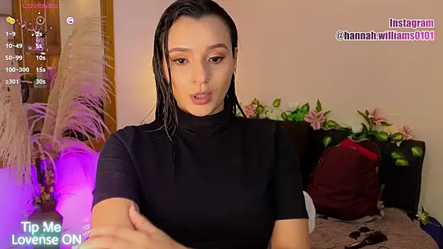 Snapshot of Hannah_williams1 chatting on November 19, 2025, 12:21 am Hannah williams1 online show from November 19, 2025, 12:21 am