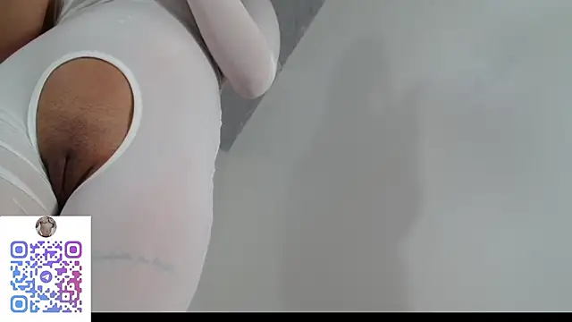 Snapshot of Full_Fist chatting on November 29, 2025, 2:39 pm Full Fist online show from November 29, 2025, 2:39 pm