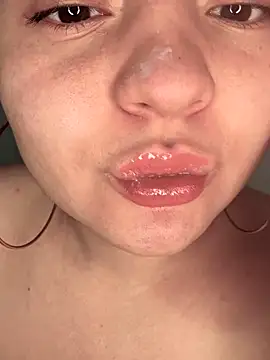 Snapshot of Naiara_Sex_ chatting on September 15, 2025, 11:49 pm Naiara Sex online show from September 15, 2025, 11:49 pm