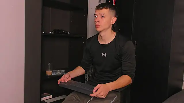 Snapshot of Dimitri_higth420 chatting on November 23, 2025, 6:51 pm Dimitri higth420 online show from November 23, 2025, 6:51 pm