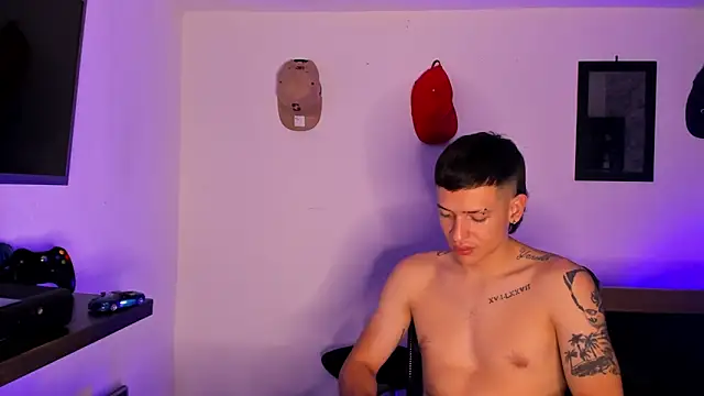 Snapshot of Dimitri_higth420 chatting on September 16, 2025, 12:55 am Dimitri higth420 online show from September 16, 2025, 12:55 am