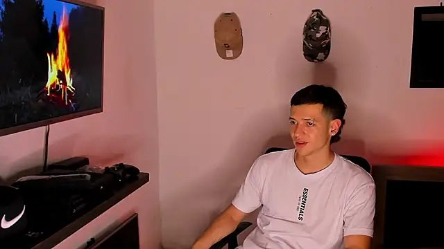 Snapshot of Dimitri_higth420 chatting on September 9, 2025, 4:33 am Dimitri higth420 online show from September 9, 2025, 4:33 am