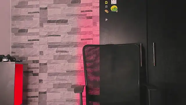 Snapshot of Dimitri_higth420 chatting on October 2, 2025, 2:15 am Dimitri higth420 online show from October 2, 2025, 2:15 am