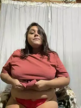 Snapshot of khytty chatting on January 4, 2025, 3:29 am khytty online show from January 4, 2025, 3:29 am