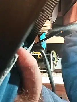 oliveirinhafotografo online show from December 2, 2025, 10:55 pm