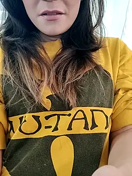 cherrypoptart12 online show from November 28, 2025, 9:37 pm