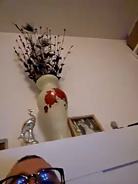 Snapshot of Ibag01 chatting on January 14, 2025, 12:11 am Ibag01 online show from January 14, 2025, 12:11 am