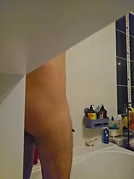 Ibag01 online show from May 28, 2026, 9:21 pm