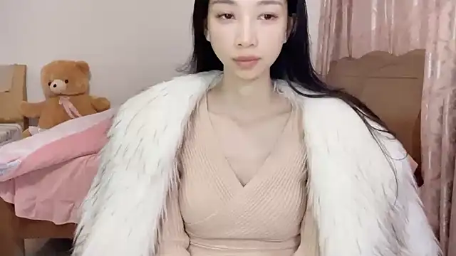 Lili-2 online show from January 24, 2025, 4:39 pm