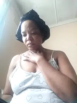 Snapshot of Feathergal69_ chatting on September 11, 2025, 5:40 am Feathergal69 online show from September 11, 2025, 5:40 am