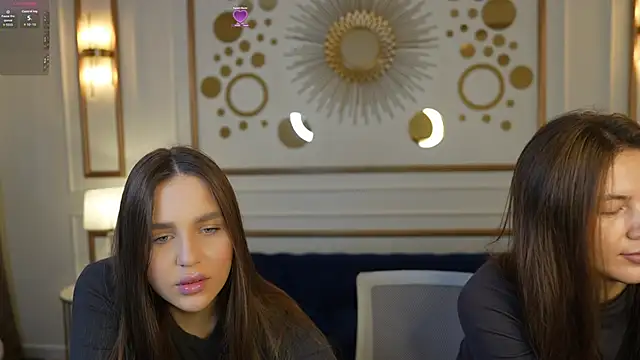 Julia  Star  online show from October 10, 2025, 7:42 am