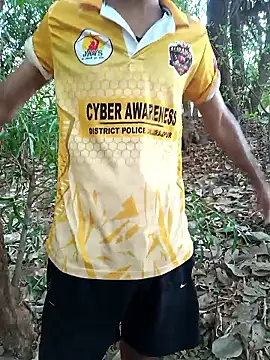 Snapshot of Piyush_2024 chatting on June 15, 2026, 1:06 am Piyush 2024 online show from June 15, 2026, 1:06 am