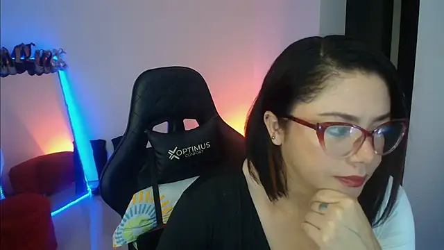 Snapshot of Madame_Shein_ chatting on February 5, 2025, 9:57 am Madame Shein  online show from February 5, 2025, 9:57 am