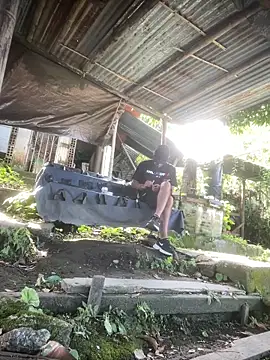 Snapshot of Jestebanano chatting on April 2, 2026, 2:24 pm Jestebanano online show from April 2, 2026, 2:24 pm