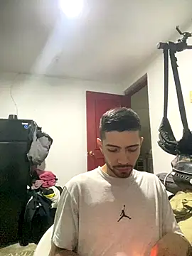 Snapshot of Jestebanano chatting on January 6, 2026, 3:32 am Jestebanano online show from January 6, 2026, 3:32 am