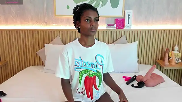 Snapshot of kenya_stone_1 chatting on December 1, 2025, 7:37 pm kenya stone 1 online show from December 1, 2025, 7:37 pm