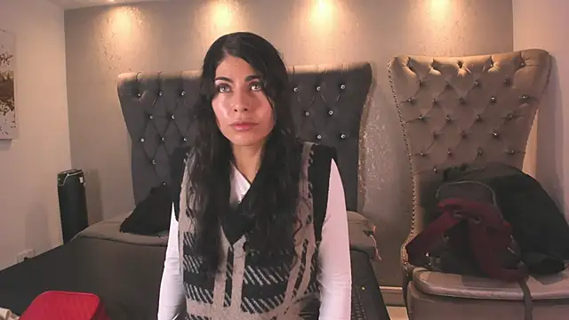 Melodi Roux online show from April 18, 2026, 12:51 pm