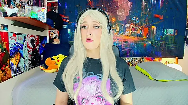 Snapshot of HakuRukushka chatting on November 3, 2025, 8:23 pm HakuRukushka online show from November 3, 2025, 8:23 pm